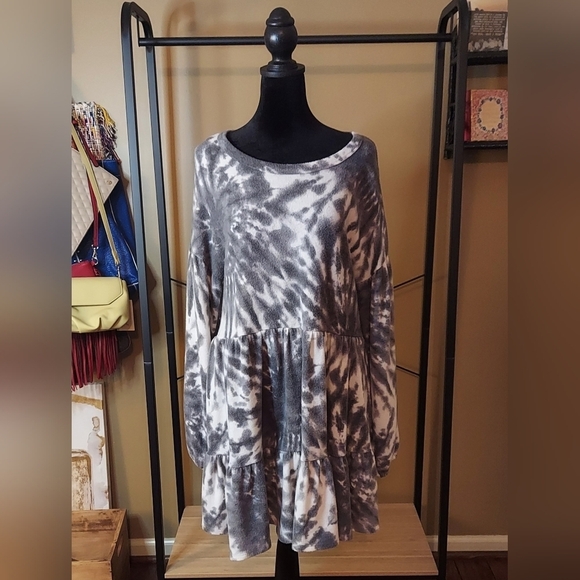 Altar'd State Long Sleeve Babydoll Dress Size M - Picture 6 of 9